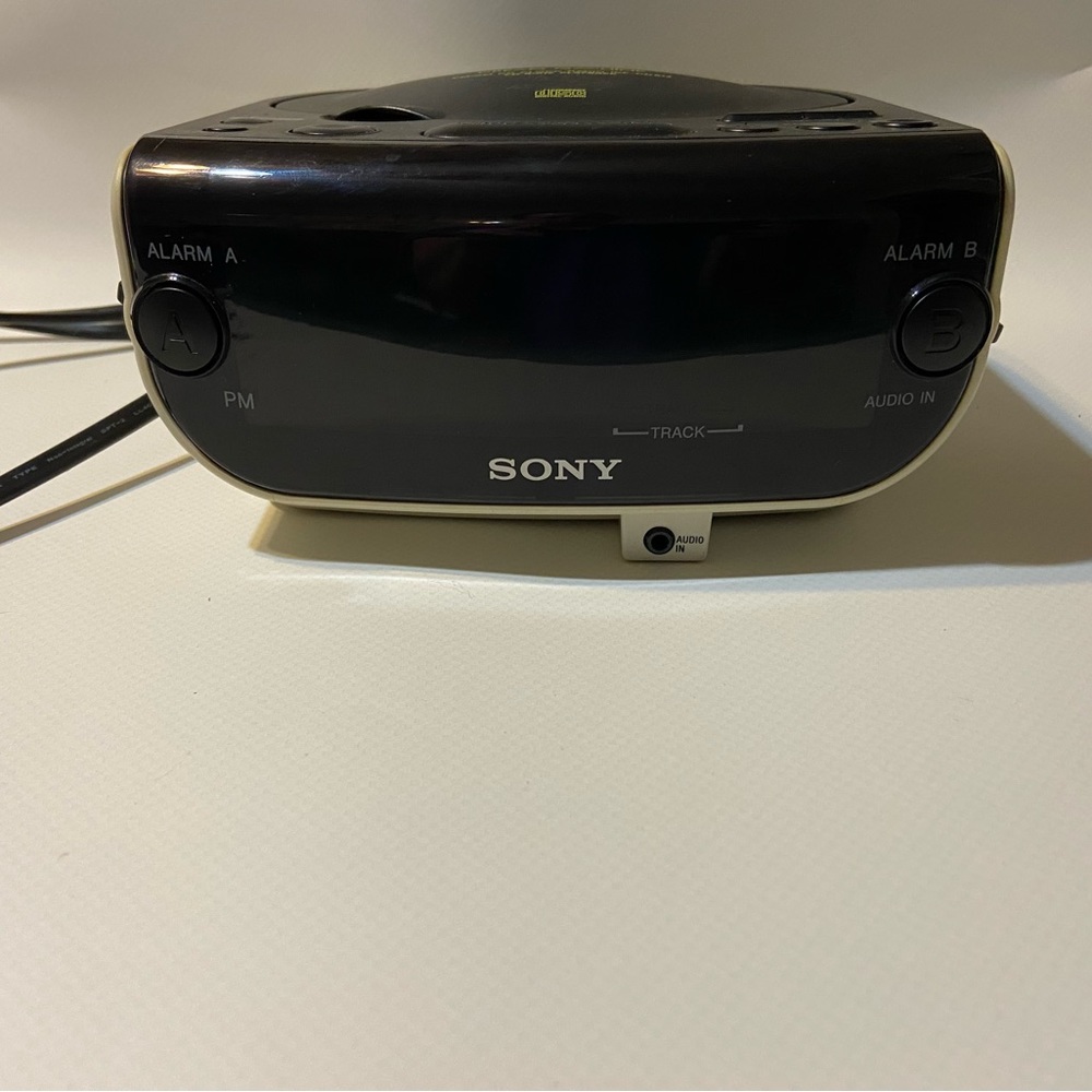 EUC- Sony CD player clock radio